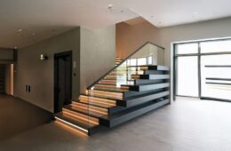 Stylish and Safe: The Rising Trend of Glass Rails on Staircases